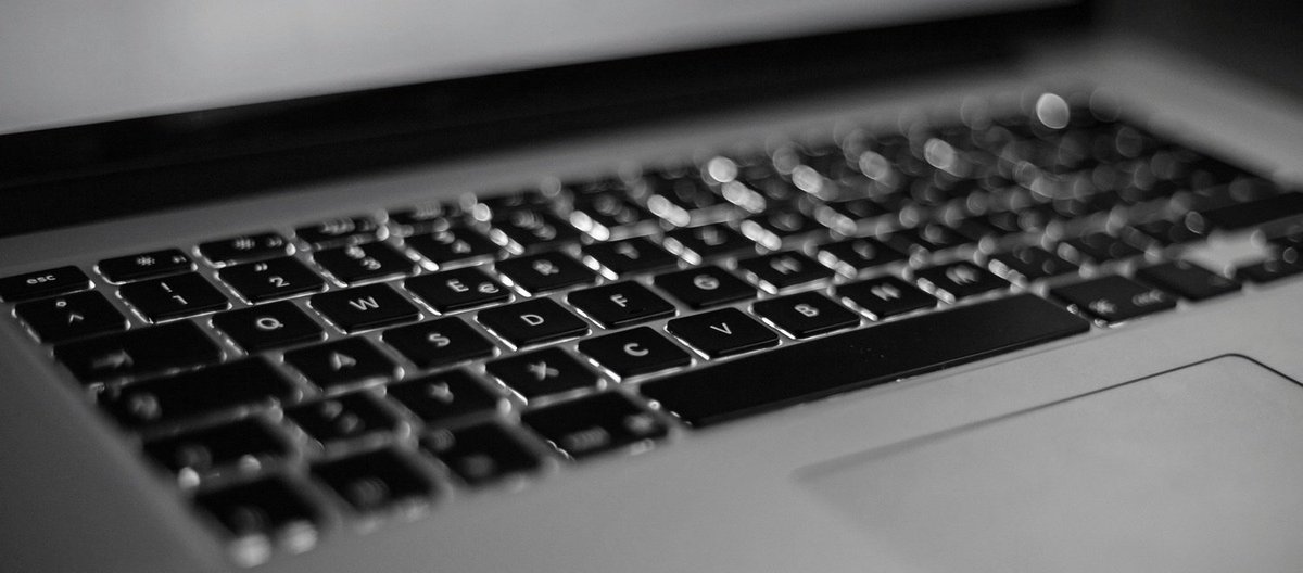 metova's tweet image. Choosing a Ruby Version Management Tool: #rbenv vs #RVM hubs.ly/H06NKL00 #rubydevs
