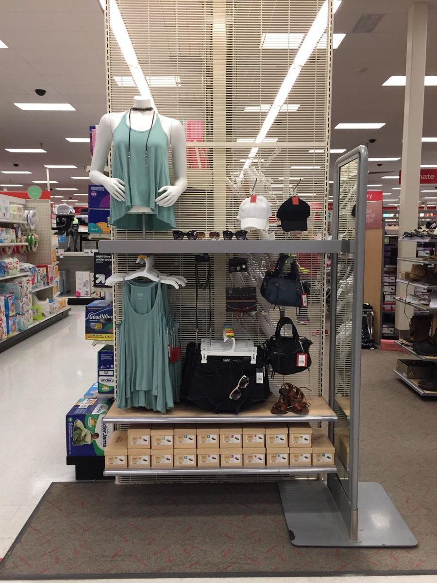 @leximillan is styling up the shoe department!  Check out these amazing outfits!!!! <a href="/L_Bomb1/">L_Bomb</a> <a href="/perlsaldana/">Perla saldana</a> @sflesch1987 @ap_target