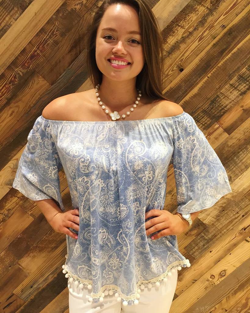 shoplizabyrd's tweet image. Bringing happiness to your closet #offtheshouldertop #pompomparty #springarrival ift.tt/2ozNw31