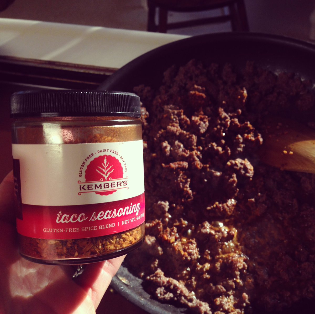 FriendlyAllergy's tweet photo. Second time using @KembersGF #tacoseasoning and it is still delicious! #allergyfriendly #glutenfree #top8free #tacos #taconight #allergykid https://t.co/eXLAe5FfPc
