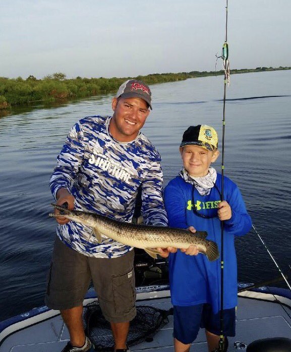 cole24299's tweet image. #ProOfTheWeek @CaptBlakeSmith You&apos;ve taught me how to put my faith over fishing, I love your logo. I wear your shirt with pride.