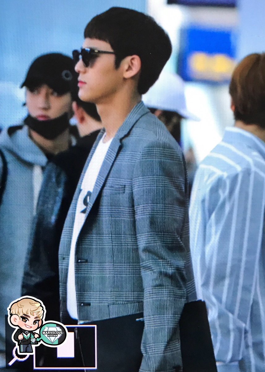 オタクolちゃん ᙏ そうそう イケメンだから 今の前髪でもあれだけど 前髪長めだったら超超イケメンなのに せめて前髪上げてくれ