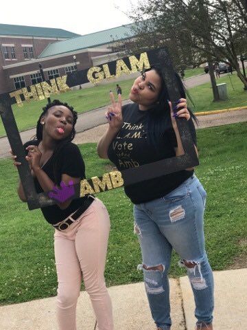 ___dominiquee_'s tweet photo. #GLAMwithAMB ✨ 🗣 Amber For Miss. Junior! #Alcorn #CrownAmber 👑#RealQueens 😌 https://t.co/eo6vjVS468