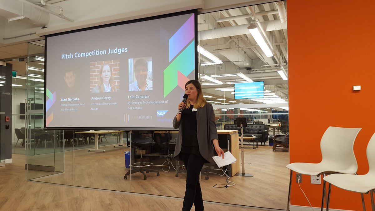 SteveElsewhere's tweet image. Love a good pitch competition :) #ai4biz @oneeleven_111 @statflo #gostatflo