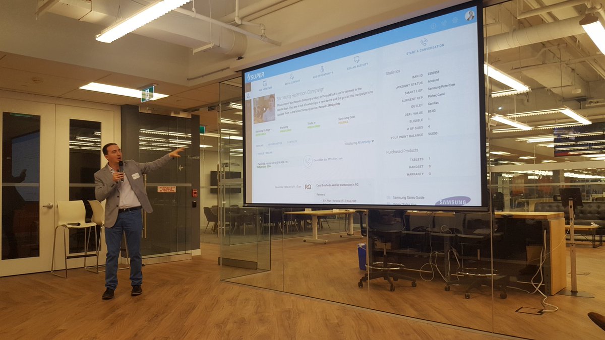 SteveElsewhere's tweet image. Kevin showing off @statflo&apos;s latest products at @oneeleven_111&apos;s #ai4biz pitch contest #prayforkevin