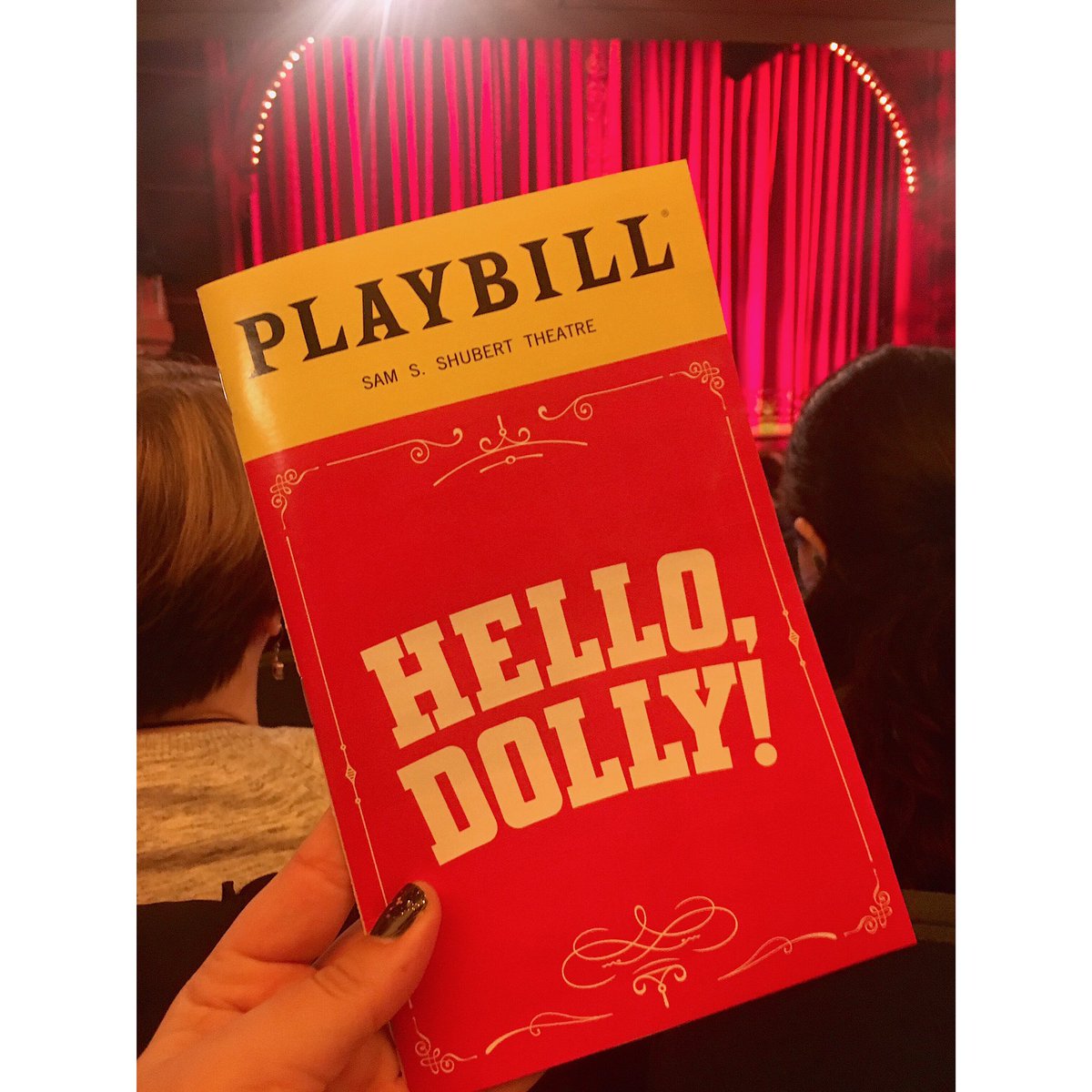 MPGershwin's tweet photo. Hello, Bette...[I mean Dolly]...it's so nice to have you back where you belong #tonightsbill #hellodolly #hellobette https://t.co/ICj6eq4aDy