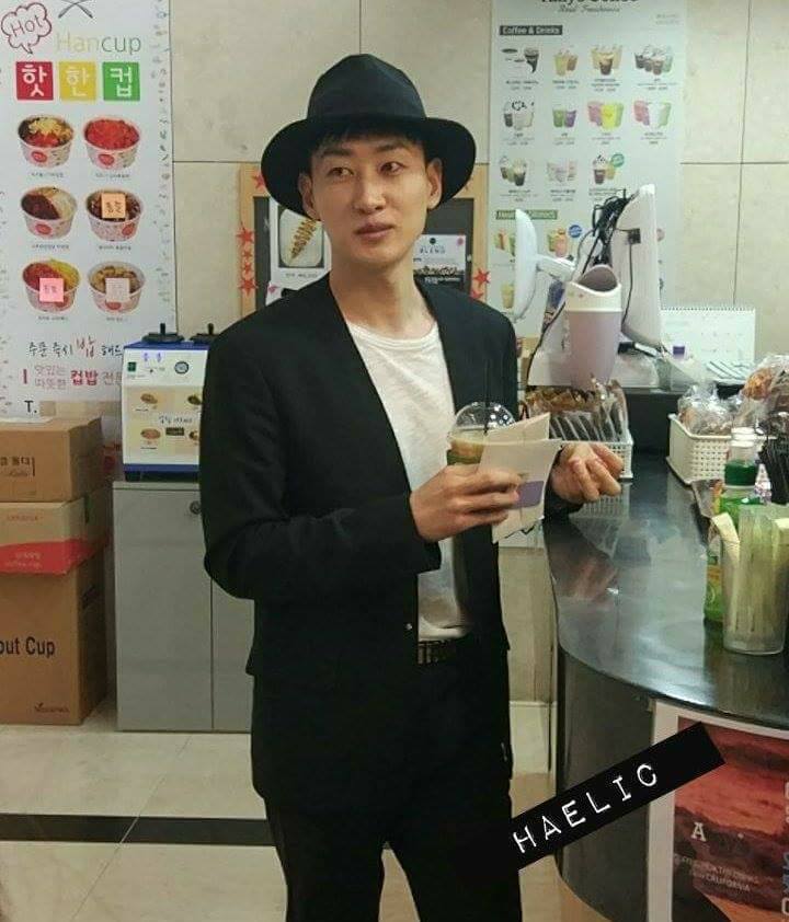 WirtAzul's tweet photo. #D_106 @donghae861015
#D_104 @AllRiseSilver
#D_153 @siwon407
#D_468 #Ryeowook https://t.co/mmz8MfXfcx