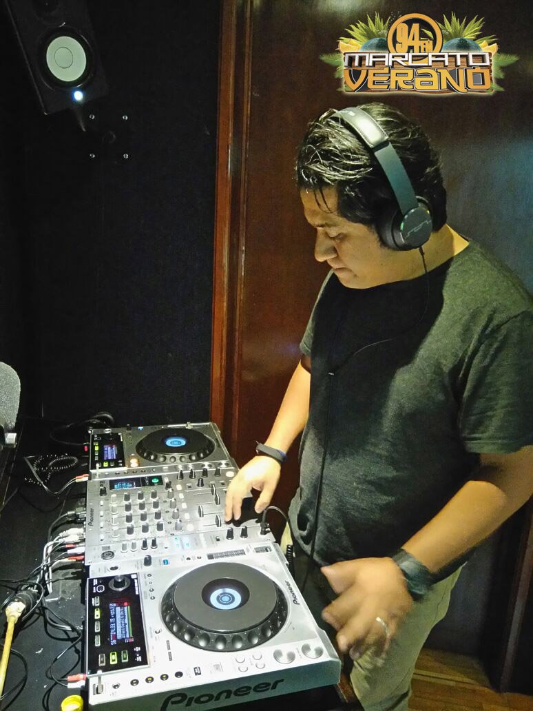 lamarca941's tweet photo. Hoy en @electrospace94 nos acompaña @MasterFad3r como Dj invitado por La Marca 94.1 FM https://t.co/ShPXR2pbDt
