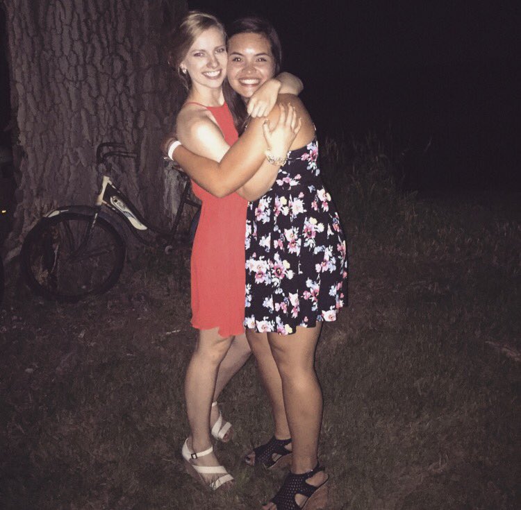 beelindaaaa_'s tweet photo. WHAT IN CELEBRATION 🤠 HBD to the girl who has too many fantastic qualities to list! Love ya jade 💗🎉 https://t.co/D5Wh882mcD