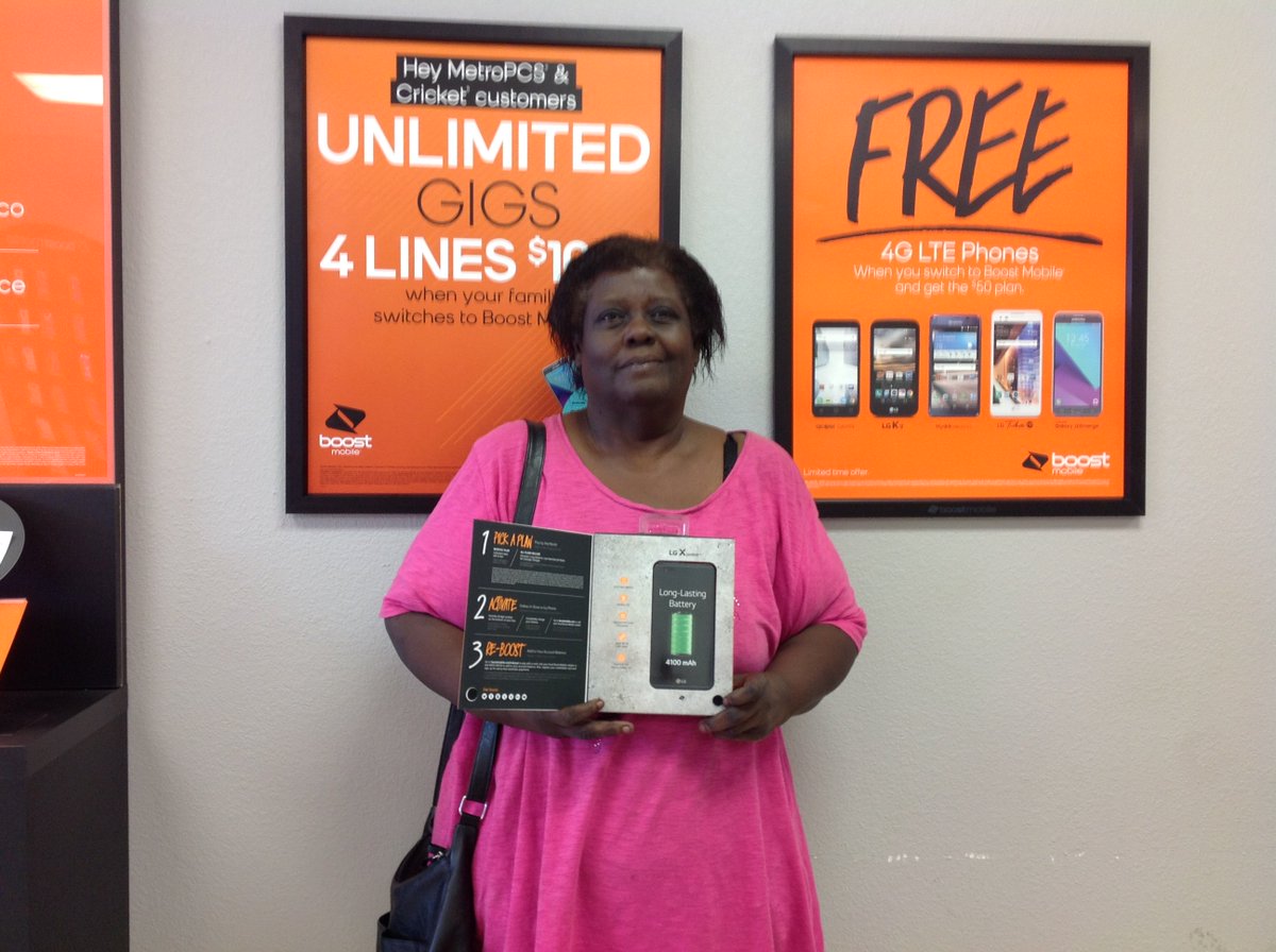 Easywireless23's tweet photo. It's Great To Hear The Word From Family that Boost Is The Better Phone Company Port-In From CRICKET!!!! #WhereYouAt??? @piper_mcmahon https://t.co/daZSC3HP6p