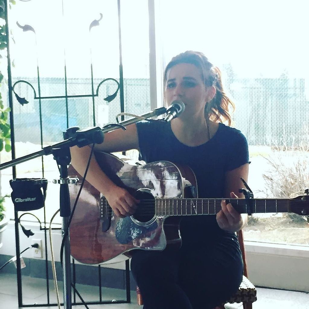 Check out Mariya Stokes tonight at Cravings! #conqueryourcravings #yyc #yyclife #yycmusic #livemusic #tonight #happeningnow #guitar #yycnow…