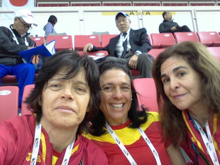 CAT_Alcorcon's tweet photo. En el Campeonato del Mundo de Veteranos #Daegu2017, 3 Oros para @clarisa150968, 2 Platas para. @zuzukiveterana y un 5º para @carmenacena 👏🏻 https://t.co/CpmfW2zXsn