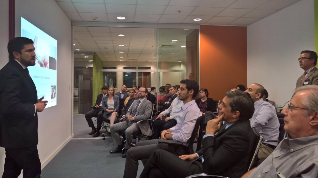 izzyanglomex's tweet photo. Excelente convocatoria en #paraguay.Gracias a los lideres de emprendimiento en #Latam @bdefelippe @nicoarrellaga #innova #invierte #impacta https://t.co/pfaBHuTB3b