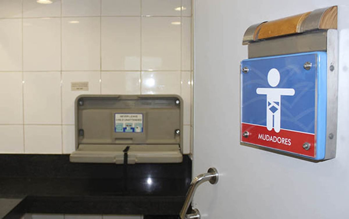 DiarioLaHora's tweet photo. Baños de hombres podría contar con mudadores en los malls https://t.co/TKaFqLItyE https://t.co/nGwsbsX54Q