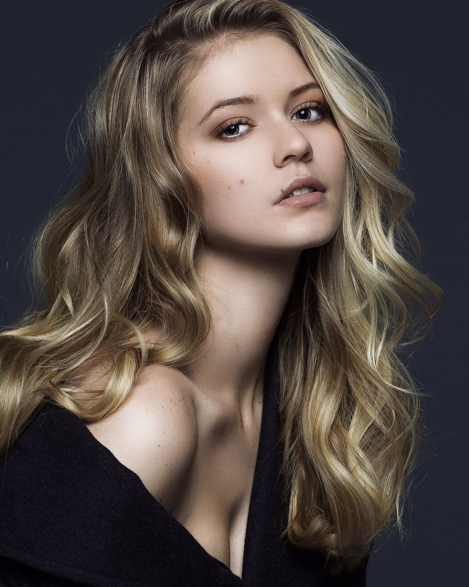 Cheyenne w/ <a href="/NextModels/">Next Models</a> // makeup: @emileekrick  // hair: Ruth Brown