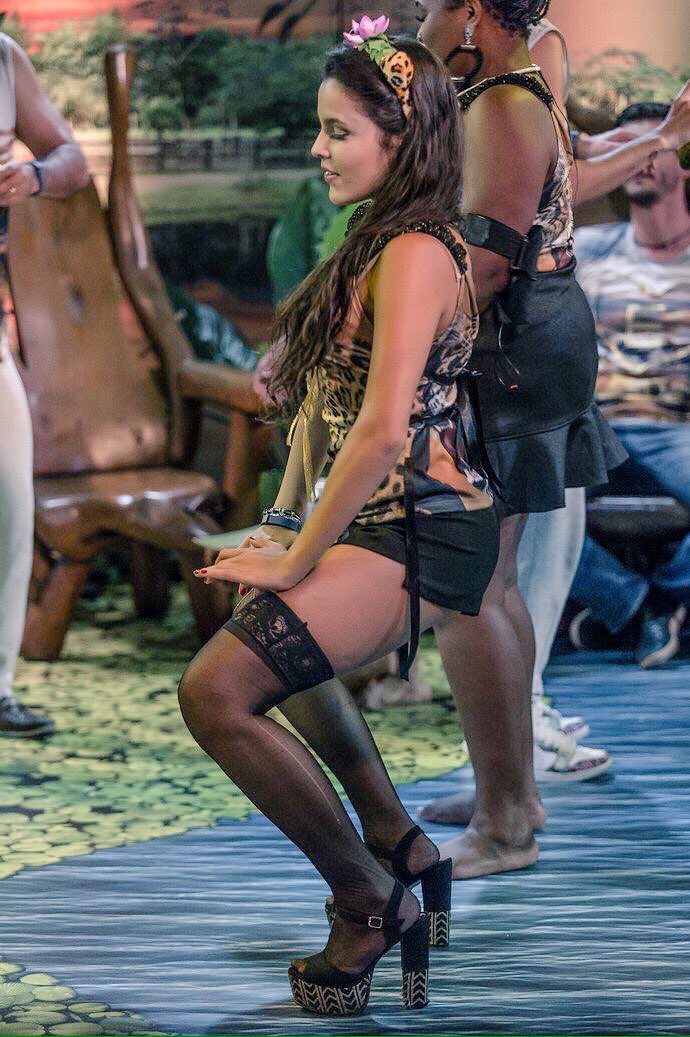 bieltive's tweet photo. Se ela é sua favorita, dar rt e segue. #BBB17 https://t.co/RwMWN2CnOe