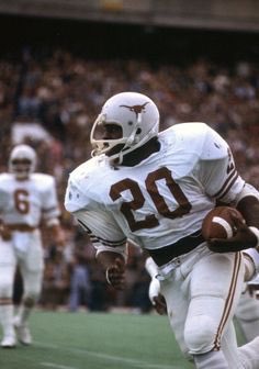 Happy bday Earl Campbell! 

The Tyler rose!    