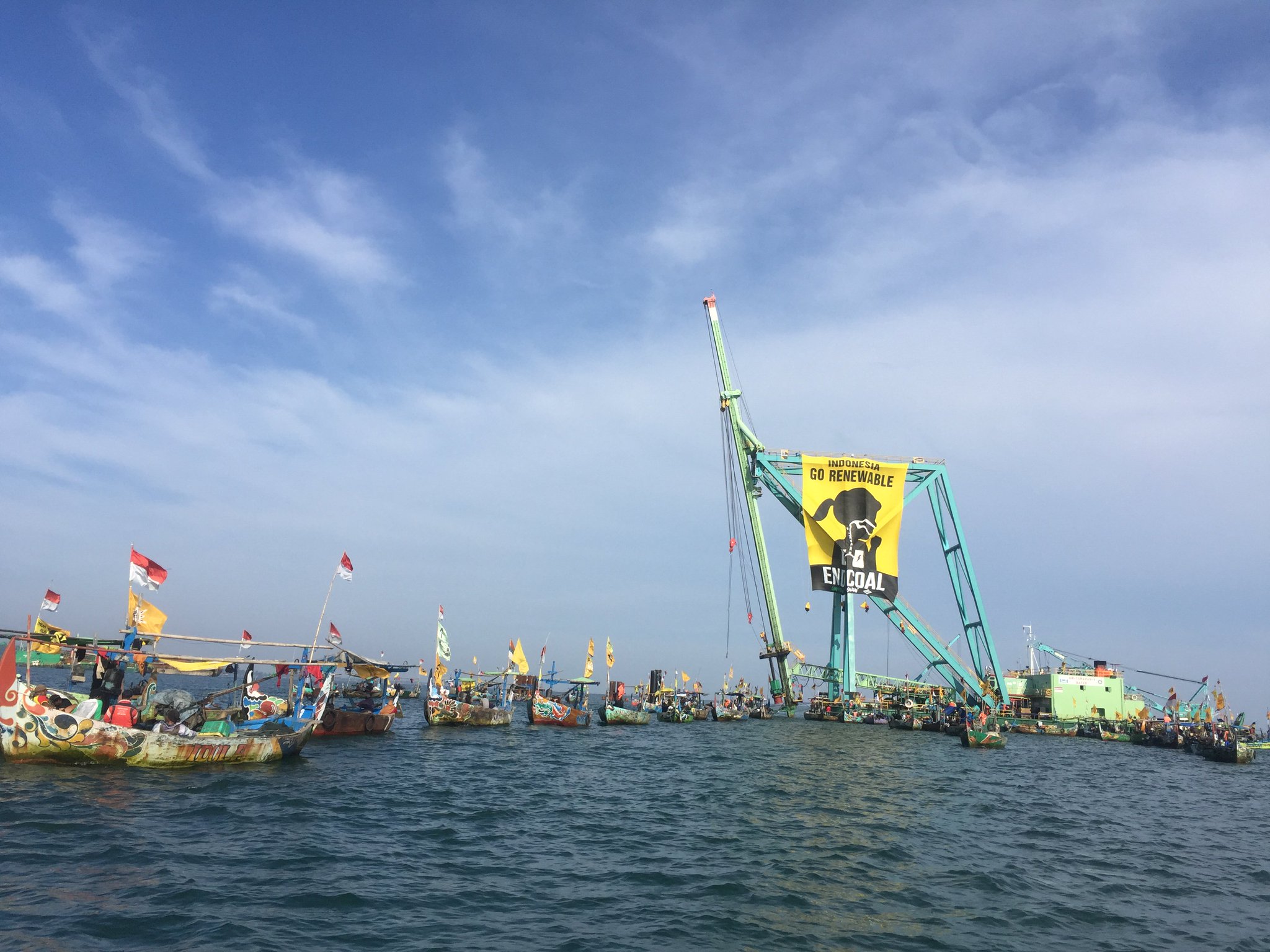 Greenpeace Indonesia on Twitter: "Ratusan nelayan ...