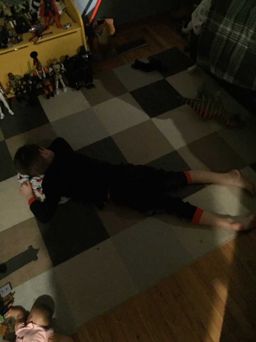 kdsweetpea44's tweet photo. At least he's finally asleep? #howisthatcomfy #kidsareweird #onedown #onejumpingonherbed https://t.co/NzKsE6pViA
