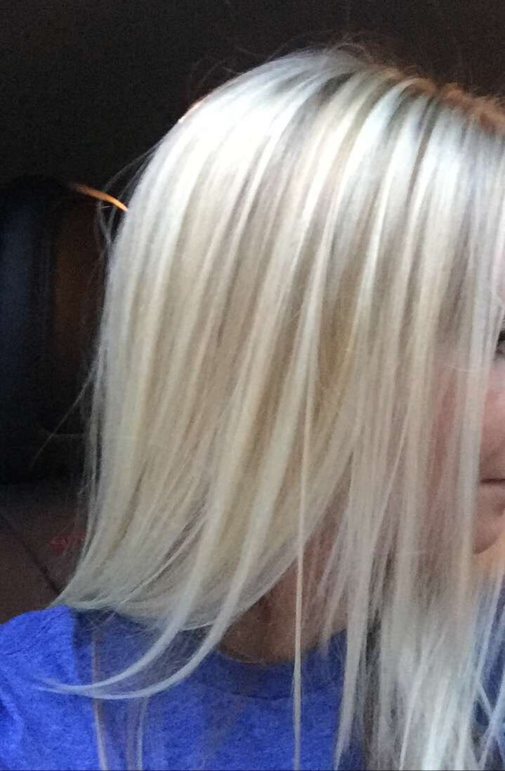 robin__bullard's tweet photo. Sooooo beyond happy with the way my hair turned out. Blondeeeee forrrrr dayyyysssss. #FavHairColor https://t.co/w65d1M4oq8
