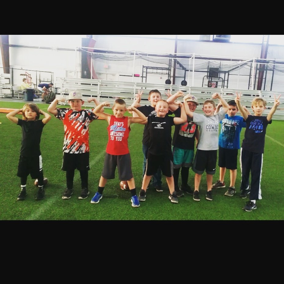wittenhuddle's tweet photo. Consistent Action Creates Consistent Results! #nextseasonstartsnow #flexifyoucan #StrongerTogether #notalkneeded https://t.co/Z62baPrutR