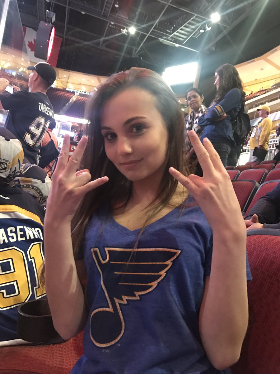 carIydrew's tweet photo. we love it here! #yotes #taresenko @ArizonaCoyotes https://t.co/Go2i9cCWrl