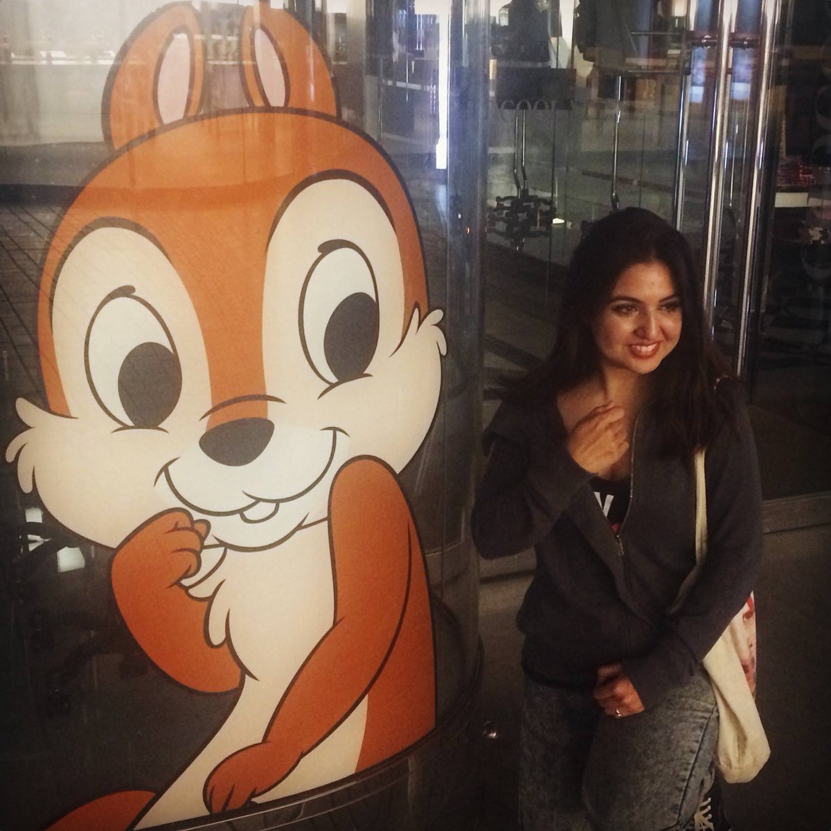 mcantu's tweet photo. #ImOftenMistakenFor Chip <3 #chipndale https://t.co/d0sRjKGM71