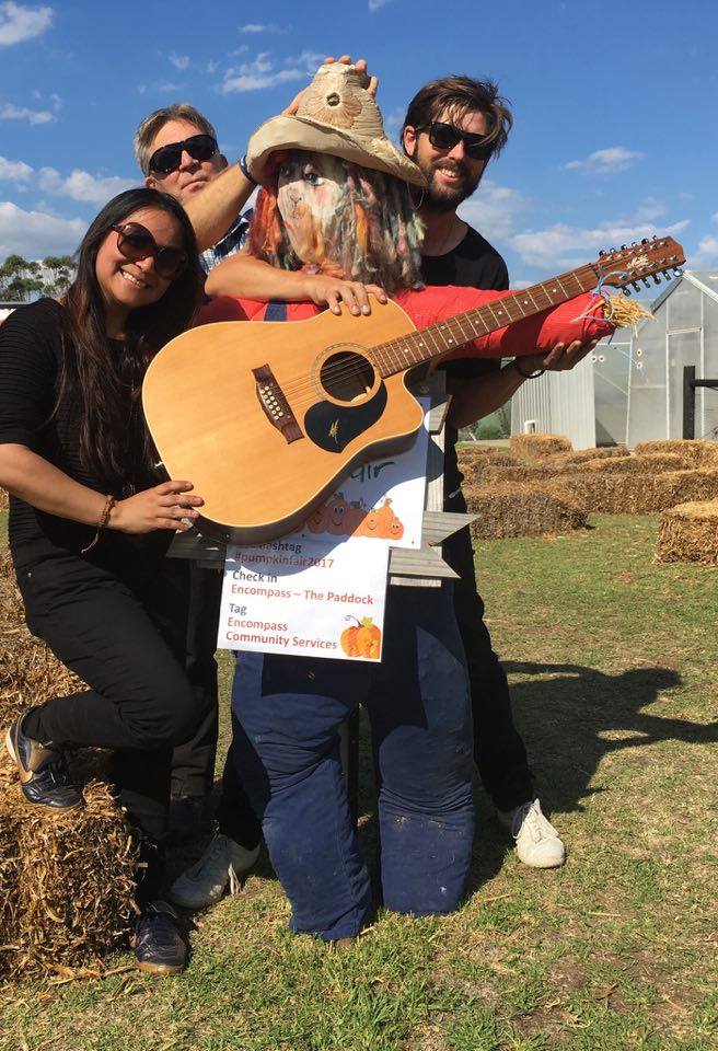 #TheMusikCube #Geelong #Livemusic #Encompass #Community Pumpkin Fair 2017 <a href="/EncompassCS/">EncompassCS</a> <a href="/yarn22/">Robbie Carroll</a> <a href="/LiveMusicScene/">Live Music Scene</a> <a href="/947thepulse/">94.7 The Pulse</a> Fun vibes xox