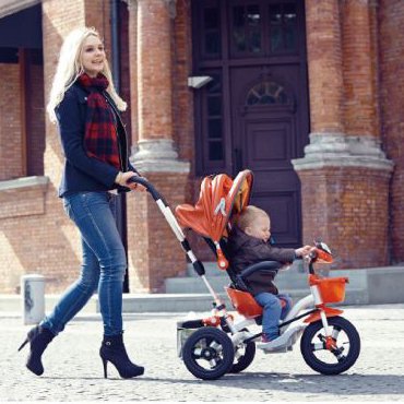 it's good day~ let's have a walk with our baby~