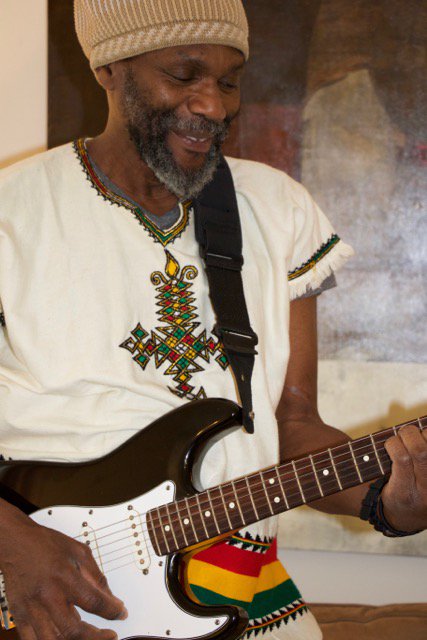 CasperHOD's tweet photo. keep up to date with David Imperial Band App https://t.co/qJLWAa8Qpm https://t.co/8oHwM0ru2B #jimihendrix #hawaii #cali #calireggae #hawaiireggae #Playdavidmusic