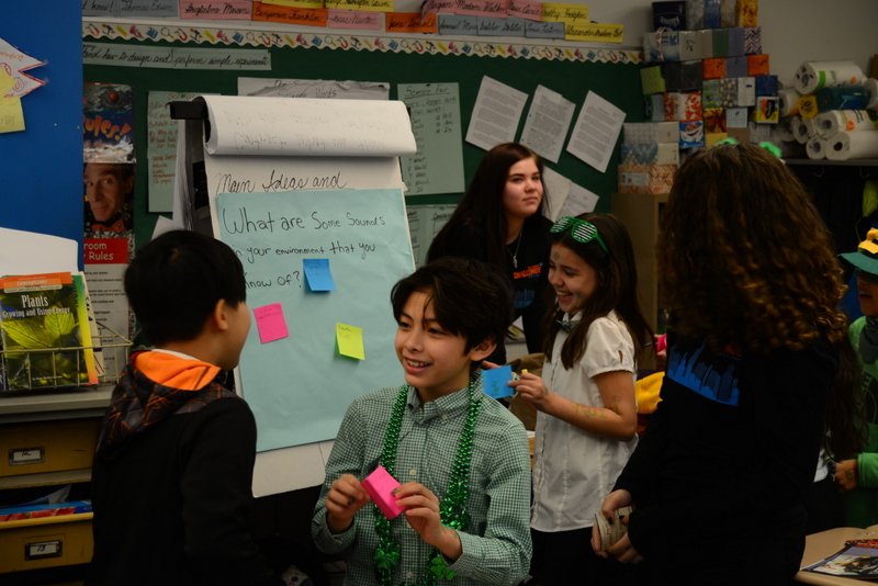 SoundsInChicago's tweet photo. Had such a great time teaching, exploring, and creating sounds with our local 4th graders the past 2 weeks! Can't wait to celebrate Friday! https://t.co/hQcUs6eiOF
