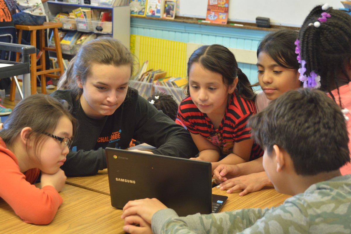 SoundsInChicago's tweet photo. Had such a great time teaching, exploring, and creating sounds with our local 4th graders the past 2 weeks! Can't wait to celebrate Friday! https://t.co/hQcUs6eiOF
