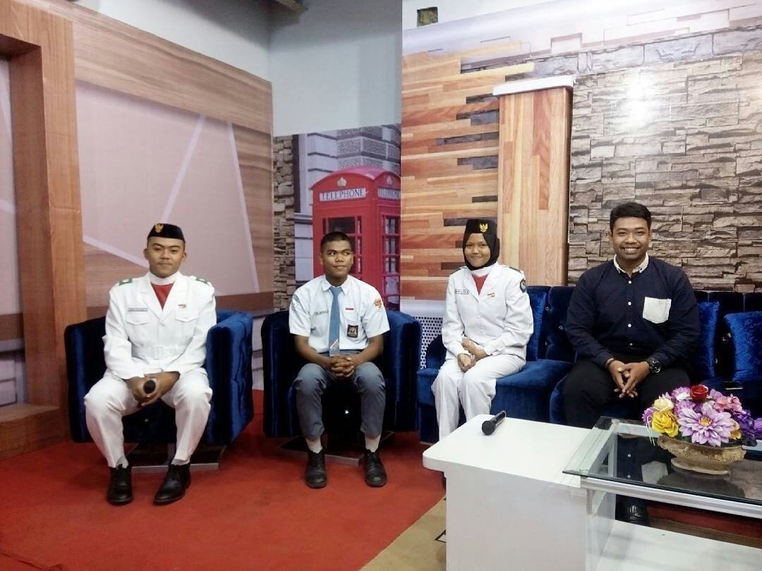 Panitia Lomba Gebyar Aksi Kepaskibraan Chapter 5 Paskibra SMAN 1 Bajeng Live on FAJAR TV 
#29maret2017