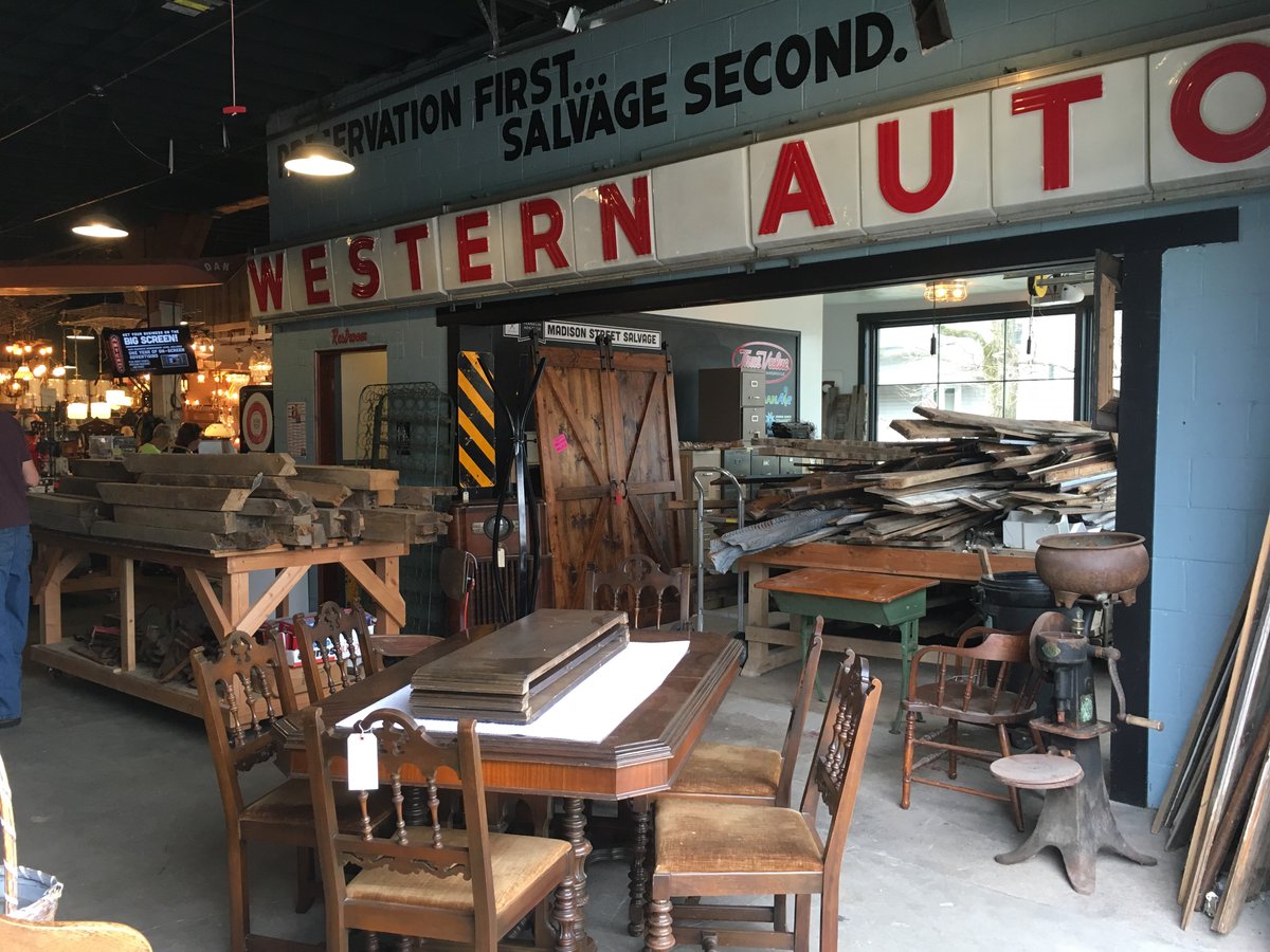 madstsalvage's tweet photo. Come see us this Friday and Saturday! #preservationfirst #salvagesecond #westernauto #vintage #custom #barndoor #bestbathroomever ๐๐ป๐ https://t.co/lp2LP9W1od