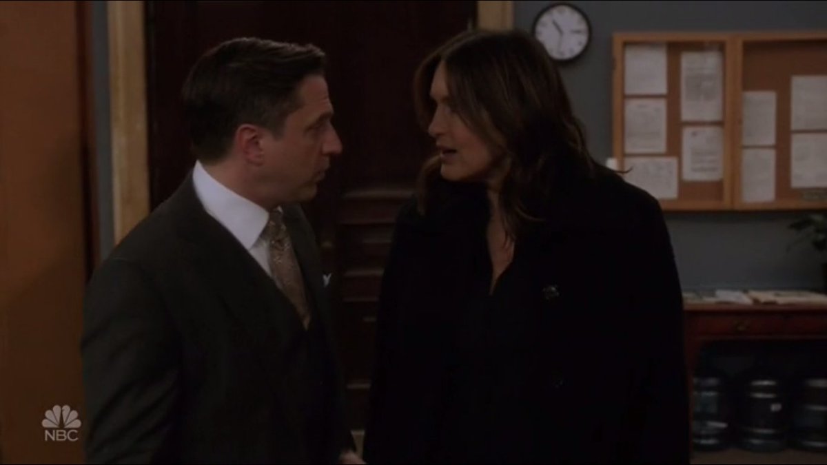 natyta2304's tweet photo. #Barson moments from today #MoneyTalksSVU I'm so much happy when I see scenes like I saw in this cap #BarsonForever #BarsonAllTheWay https://t.co/2JPPuohWlu