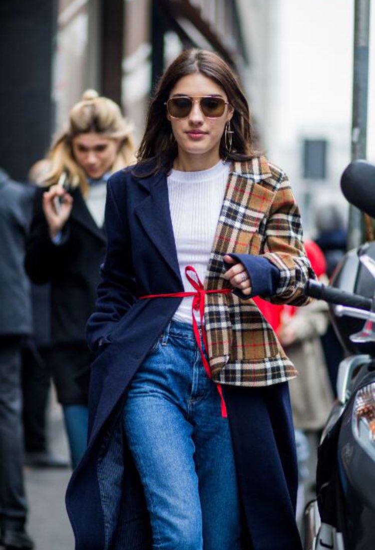 elementsmag1's tweet photo. It's all about mismatched clothing right now! #mismatched #clothes #tartan #coat #fashion #elements #magazine https://t.co/X6WIMKxxUO