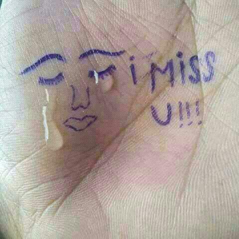 so_vishwakarma's tweet photo. चले आओ न कहा पे तुम गुम हो 
किसे कहु हर दर्द की दवा  सिर्फ तुम हो 😢😢
#हमराही_प्यार_के https://t.co/PD1wufB12X
