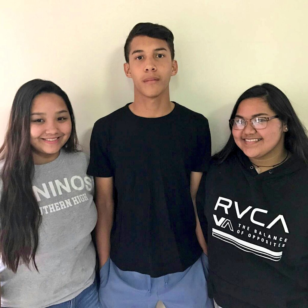 yfyliveguam's tweet photo. We're hours away from #YFYCATALYST!!! Heres the last of #YFYFam 💛💛💛 https://t.co/Pqo9AwZ9kP