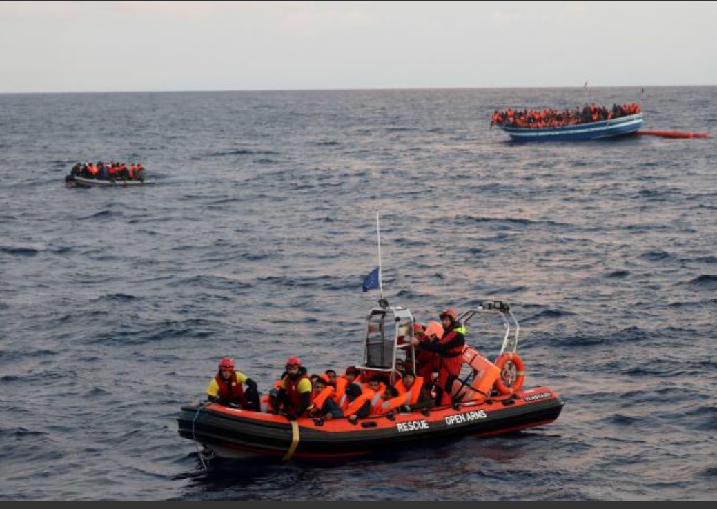 3 "posibles" naufragios en menos de una semana unos 400 desaparecidos, sólo 6 cuerpos y un único superviviente pero nadie investigará nada.