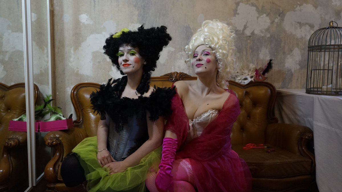 BaroqueBitches's tweet photo. #BaroqueBitches are back! https://t.co/qodPPTF6hT