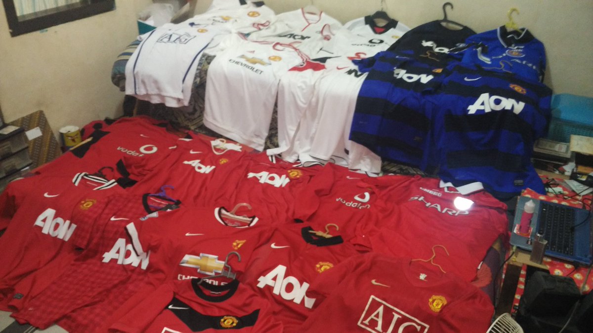 #320 #Jersey4sale 
Man Utd
Detail via Pm
200K-1600K
08123 121 3547
<a href="/utdfootball/">unitedfootballstore</a> @BaliUnitedShop <a href="/sudutstadion/">[sudutstadion]</a> @_OriginalKit 
Thanks