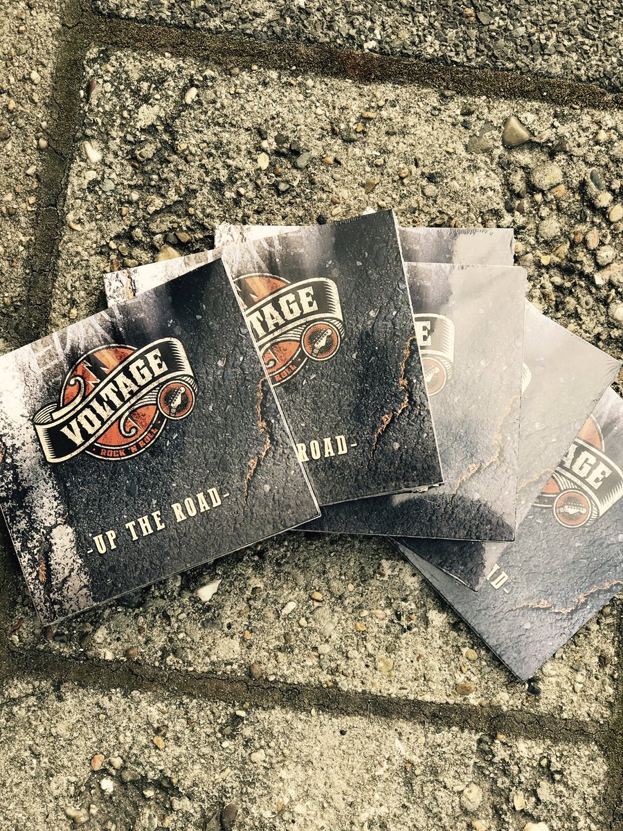 Cherry_Chop's tweet image. The brand new EP from Voltage is out now! 

in the shop for only €7,50 #voltagebluesrock @DaveTelecaster