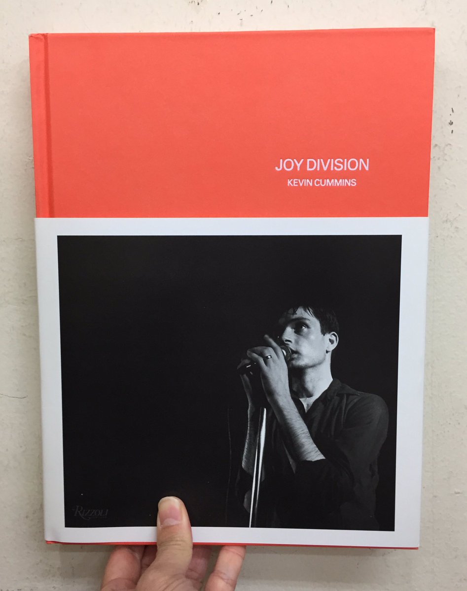 本店2F写真集新入荷】'10年に刊行されたジョイ・ディヴィジョンの写真