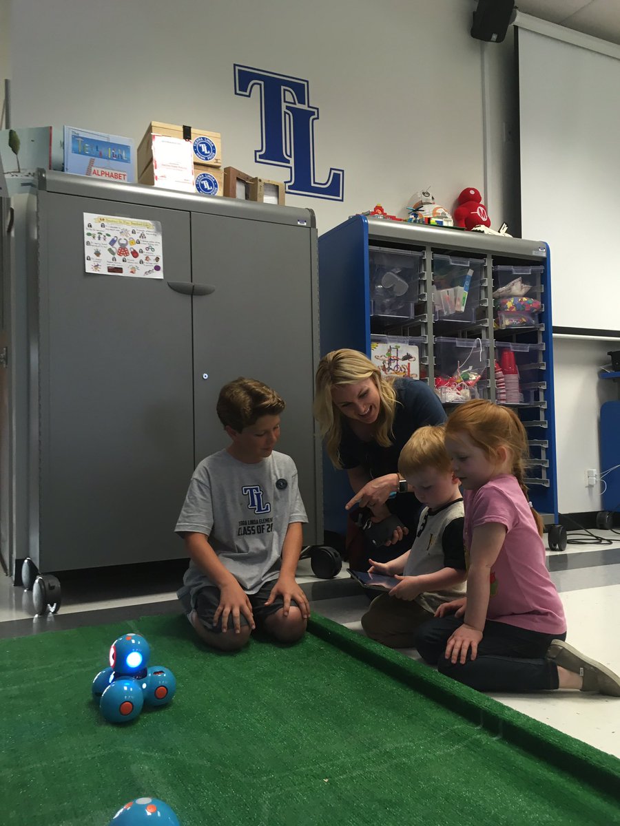 rwaggonerjr's tweet photo. These little ones wrote their first lines of code tonight. Huge thanks to all for helping with @TLSHawks #MakerFaire. #csforall #pvshares https://t.co/EUTaKcymsK