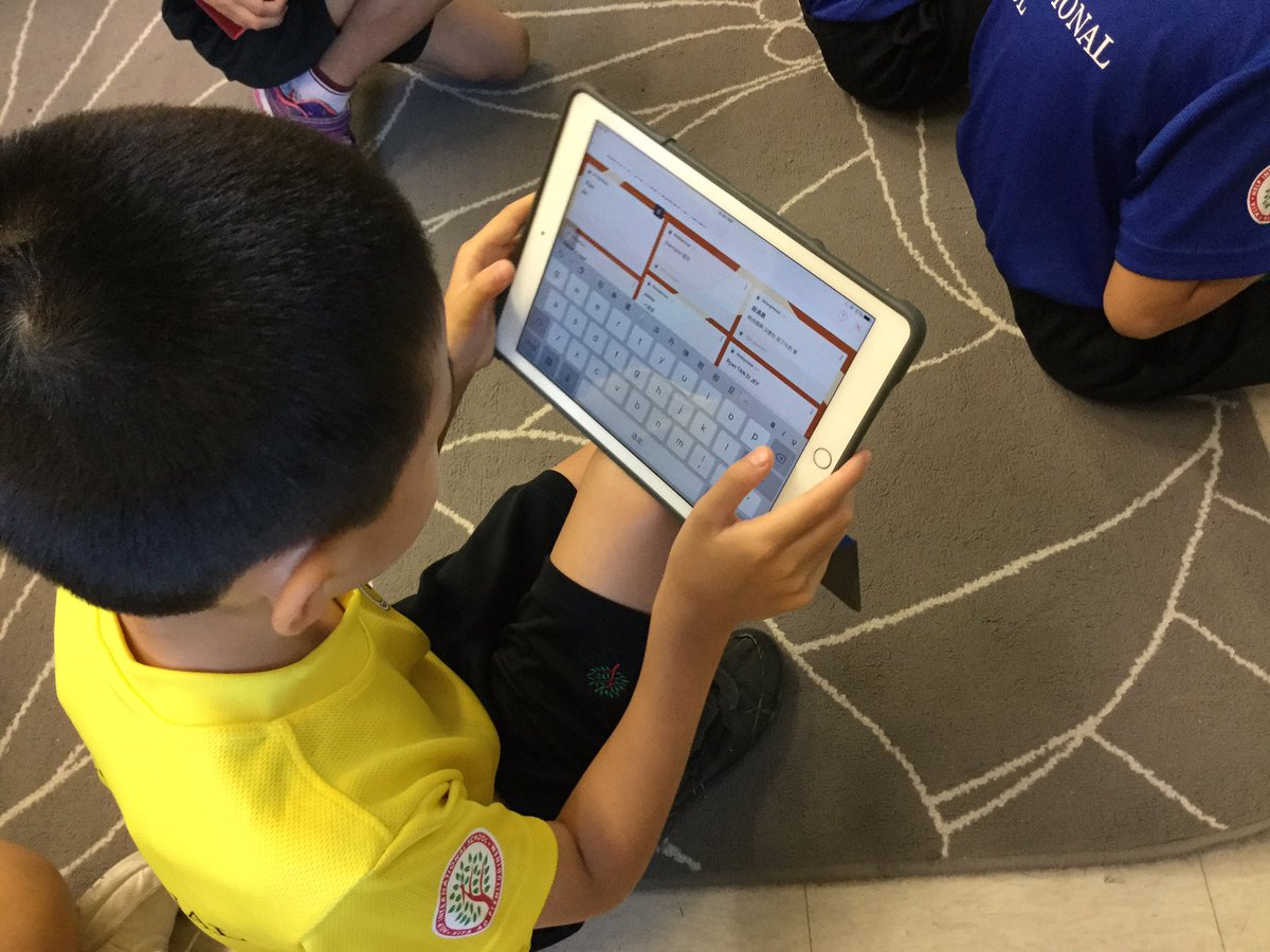 seewenlim's tweet photo. Ss shared what they have learnt with everyone in the class. #peerchecking #instantfeedback #his_learning Thank you @padlet 👍🏻 @HISEdTech https://t.co/lvCS5sgi3f