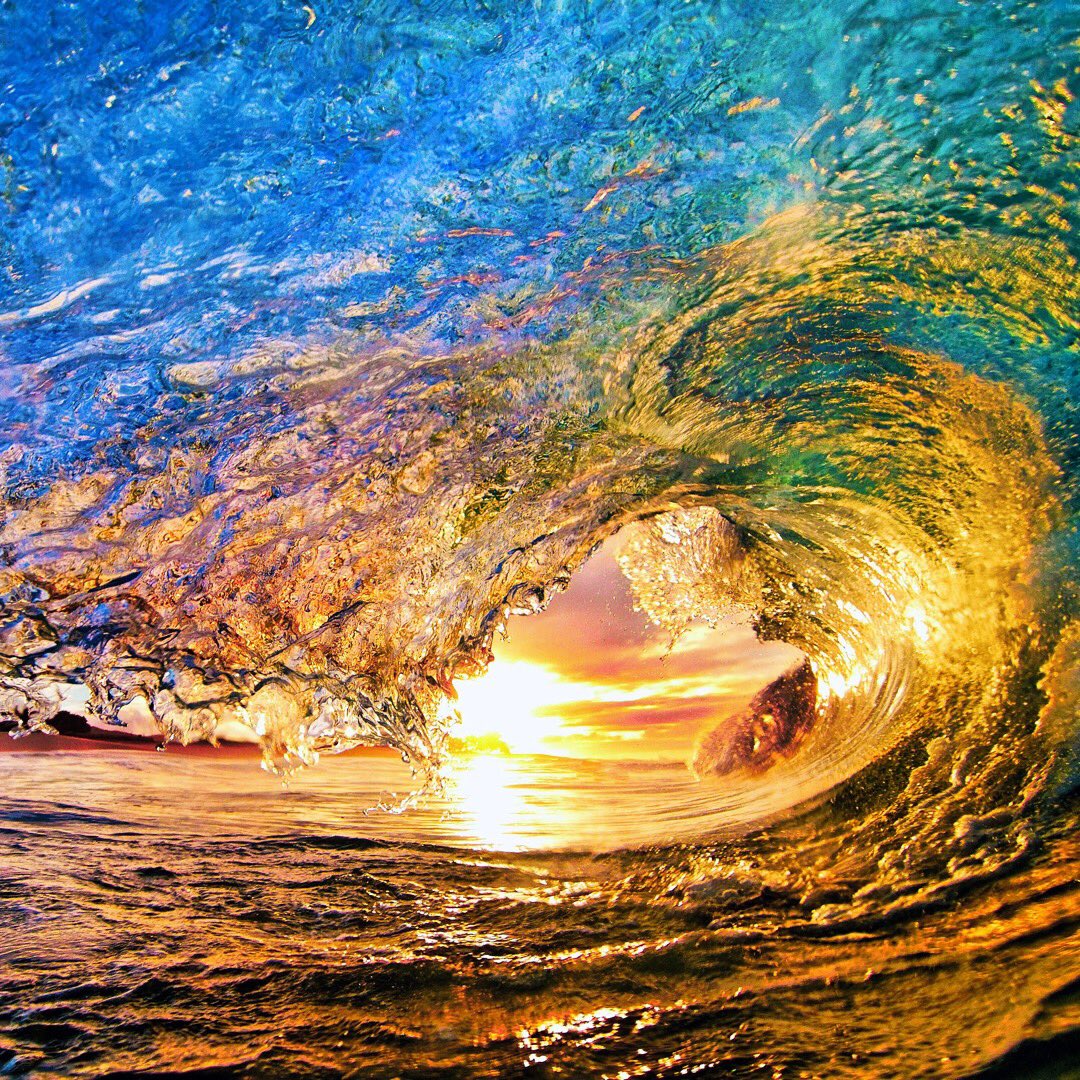 Let the sea
Set you free
The waves wash over you
Revealing nothing but true
Taking the hurt
Cleansing the dirt
Feeling so pure
It is a cure