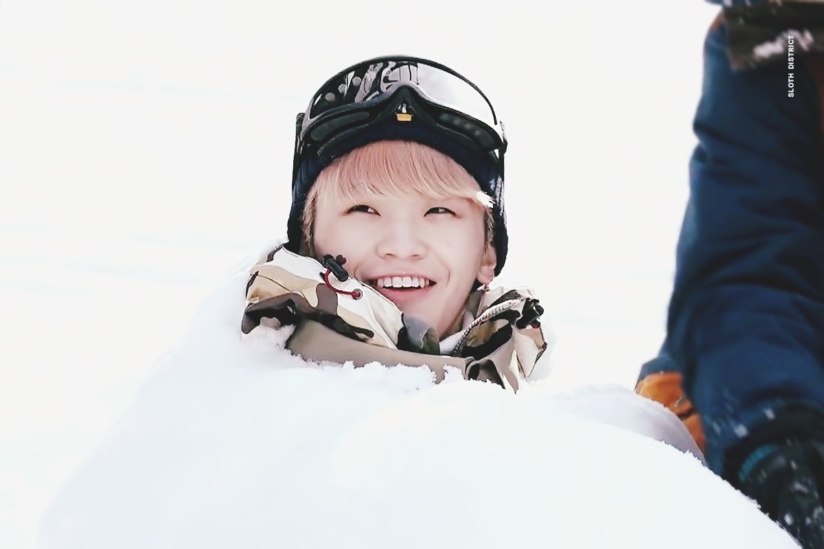 sloth_district's tweet photo. 170330 미리 보는 세븐틴의 어느 멋진 날 in JAPAN #우지 #WOOZI
눈사람이 된(?) 지후니
https://t.co/Eo55Ovmlbj https://t.co/gXavHOrXiX