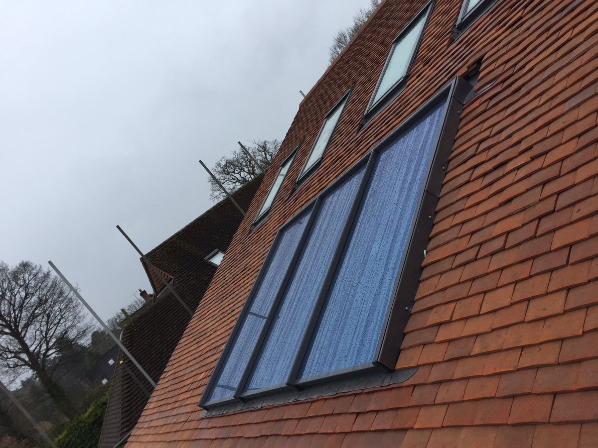 LLeadwork's tweet photo. Finished project, lead welded back gutter, welded front apron and lead dot side flashings. #leadwork #leadingleadwork #welding #rooflight https://t.co/bjrMGQkRKb