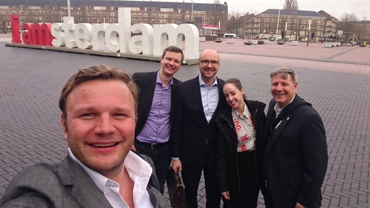 gpontech's tweet photo. Team VT International getting ready for #hftp #HITECams last day. #hoteltechnology #hotel #tech #gpon #fttx https://t.co/2bpj30TYxl