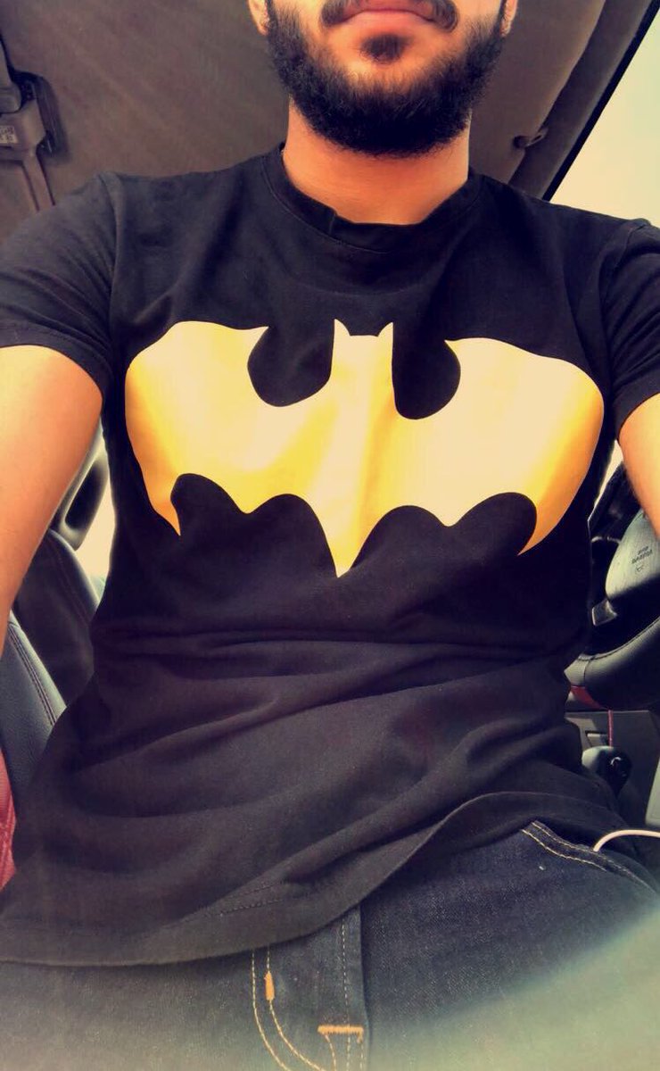 hussainoo23's tweet photo. From superman to mamat real quick. #TeamBatts https://t.co/VWRJYtBoxI